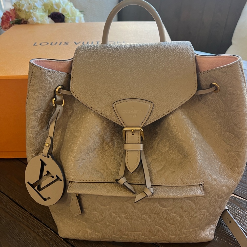LOUIS VUITTON Empreinte Montsouris NM Backpack Tourterelle - Picture 2 of 14